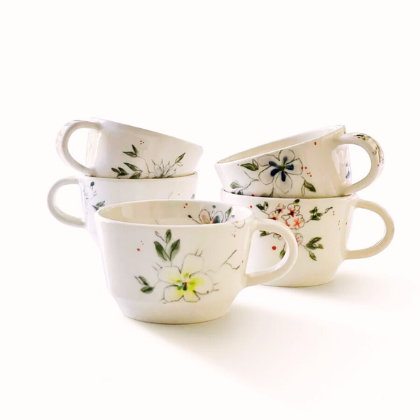 Tasse à thé en porcelaine