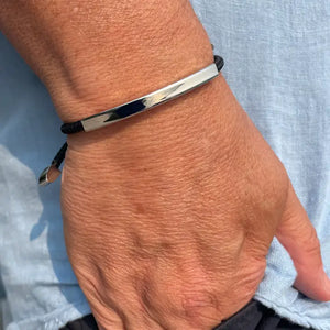 Bracelet pour hommes en cordon noir avec barre en argent – Algarve.