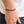 Bracelet pour hommes en cuir tressé.