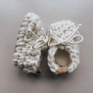 Panfoufles loafers mini Naturelle.