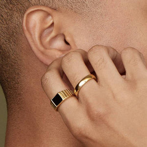 Bague basic en or pour homme.