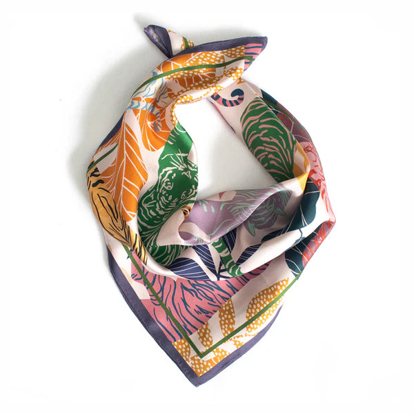 Petit foulard en soie Tigresse