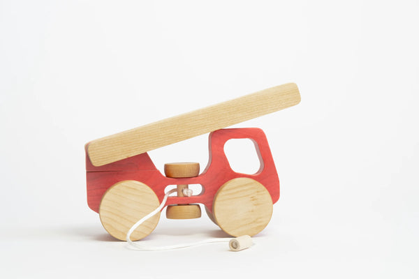 Camion de pompier en bois