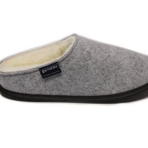 Pantoufles pour homme La flâneuse grises.