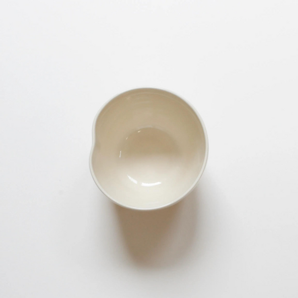 Gobelet en porcelaine blanc