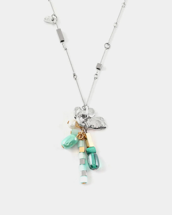 Collier Fabella