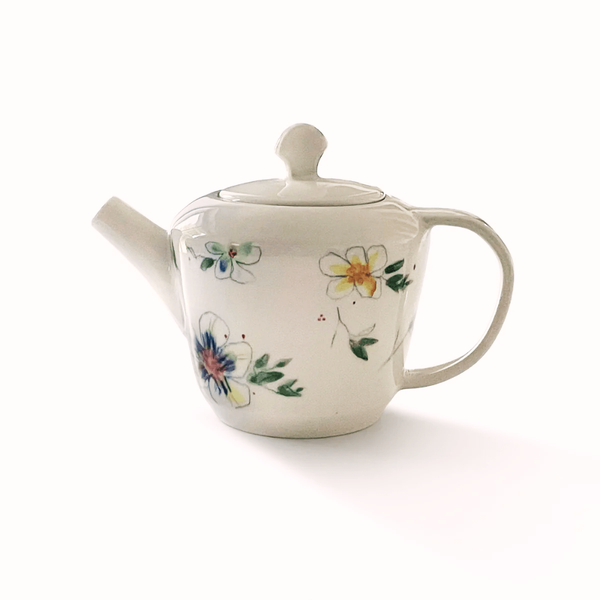 Théière en porcelaine