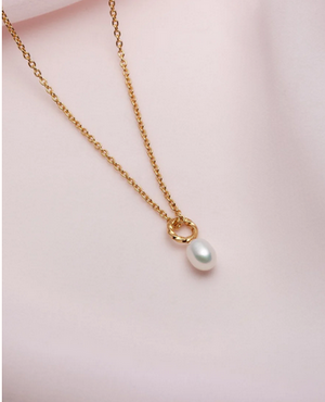 Petit collier Résilience avec pendentif perle blanche - arloca
